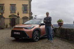 Primo contatto Toyota Aygo X Hybrid 2026: è l’auto più furba sul mercato?