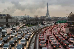 Ridurre i limiti di velocità funziona? A Parigi i risultati dicono di no