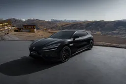 Sorrentino "rottama" la vecchia Auto Blu: nel suo nuovo film il Presidente viaggia su un'ammiraglia cinese