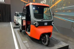 FIAT TRIS: debutta il tre ruote elettrico che rivoluziona l'ultimo miglio (a meno di 8.000€)