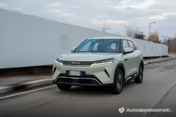 Non solo elettrico: BYD domina le ibride Plug-In in Italia. Tutti i dati di aprile 2026