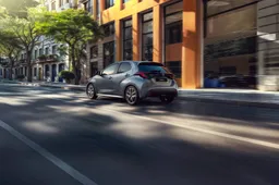 Toyota leader del mercato globale: crescita record ed arriva la Yaris 2026 per l’Europa