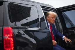 Il nuovo SUV di Trump è pazzesco: blindato, segreto e pronto a tutto