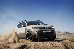 Dacia Duster Spirit of Sand: l'ibrido a GPL da 1.500 km di autonomia che celebra la Dakar (ma l'Italia resta a secco)