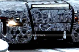 Ferrari Luce: la prima elettrica "spaventa" anche Jony Ive