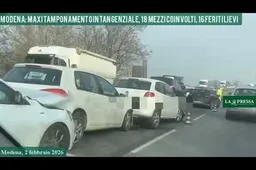 Modena: Maxi-Carambola da 15 Auto in Tangenziale [VIDEO]