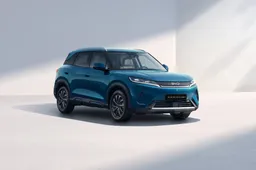 Caro carburanti: la strategia BYD punta sull'ibrido con 1.500 km di autonomia e consumi da record