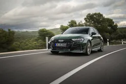 Nuova Audi RS 3 competition limited: 400 CV e assetto da pista per celebrare i 50 anni del 5 cilindri