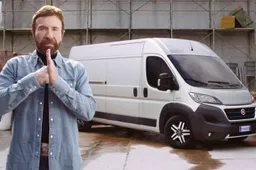 Lutto nel mondo del cinema: è morto Chuck Norris, grande appassionato di motori americani (e non solo)