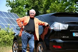 Addio a Gino Paoli: la voce de "Sapore di sale" e quel viscerale amore per le quattro ruote