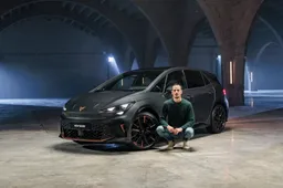 Ho visto dal vivo la nuova Cupra Born e te la racconto: fino a 326 CV, c'è anche il Launch Control