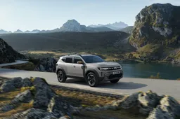 Ho provato la nuova Dacia Duster Hybrid 155: perché tutti stanno parlando di questo SUV