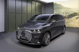 Oltre il concetto di monovolume: debutta la nuova Mercedes-Benz VLE elettrica