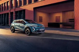 Renault Symbioz allarga l'offerta: debutta il motore a GPL Eco-G 120 per un'autonomia da 1.400 km