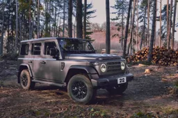 Dimenticate i SUV da città: arriva la EMC 212, un vero fuoristrada turbodiesel (e occhio al prezzo)