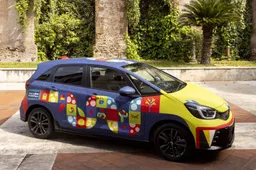 Honda Jazz, 25 anni di successi: lo IED firma una livrea d'autore tra miti giapponesi e innovazione