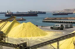 Non solo benzina: il blocco navale iraniano minaccia di paralizzare anche l'auto elettrica entro 8 settimane