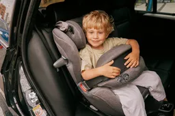 1 genitore su 3 non usa correttamente il seggiolino auto. Dove stai sbagliando?