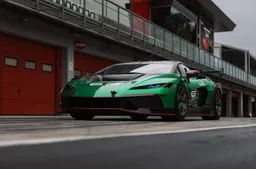 Inizia l'era del turbo: Lamborghini svela la nuova "belva" da pista per i suoi clienti esclusivi