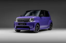 A Goodwood debutta la compattissima Honda che sta catturando l’attenzione: la Super-N piace a tutti