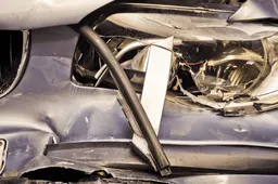 Auto usate, la maxi-truffa europea: rottami americani spacciati per nuovi con finte revisioni. L'allarme di Interpol, coinvolta la mafia