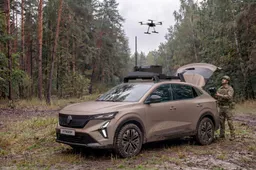 Renault ha trasformato un SUV civile nella macchina da guerra del futuro (che costa poco)