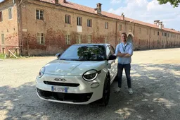 Ho provato la FIAT 600 Turbo 100: la razionalità del cambio manuale, ora costa meno. La 600 da scegliere?
