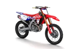Honda svela la nuova generazione CRF 2027, con la CRF450R a dettare le regole