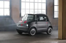 Nuovo look con strisce da corsa: ecco la nuova FIAT Topolino Sport e l'offerta per averla a rate