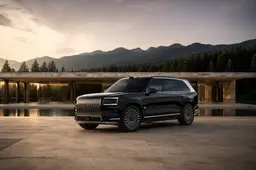 C'è un nuovo SUV in Italia: si chiama Zeekr 9X, porta quasi 900 CV e un cinema 3K su quattro ruote (con frigobar)