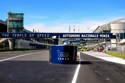 Monza blinda il "Tempio della Velocità": concessione all'ACI fino al 2044. Maxi-piano da 12 milioni e rinasce la storica piscina