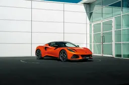 Ecco l'Emira 420 Sport, l'auto a quattro cilindri più veloce al mondo