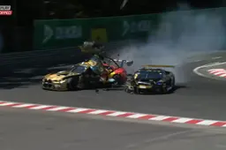 Terribile schianto in DTM al Norisring: fratture multiple per il pilota Lamborghini nel violento impatto [VIDEO]