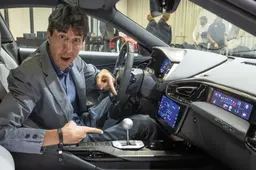 Ferrari, tutti i segreti del cambio Manuale by-wire: il "giocattolo del piacere" per appassionati che vedremo anche sulle ibride