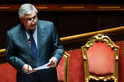 Altroché Superbollo: Tajani ora promette di togliere totalmente il Bollo auto e fa sognare gli automobilisti (ma occhio alla voragine da 7 miliardi)