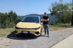 Ho guidato la Leapmotor B05: mi ha letteralmente spiazzato. Come va la compatta da 22.900 euro