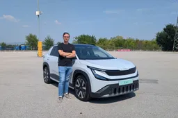 Ho visto la nuova Škoda Epiq, com'è fatto il B-SUV elettrico che costa come uno termico