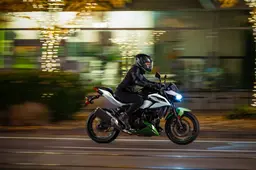 Kawasaki svela le nuove Z500 e Z500 SE 2027: stile Sugomi e tecnologia per la Supernaked da patente A2