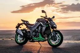 Kawasaki Z1100 e Z1100 SE 2027: la Regina delle Supernaked si rinnova tra elettronica avanzata e ciclistica da pista