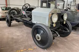Un giorno in Stellantis Heritage Hub: 120 anni di Lancia con la 35 HP Trikappa