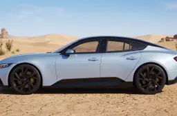 Ford Mustang Mach 4: il mito diventa una super berlina V8 ibrida per sfidare le tedesche