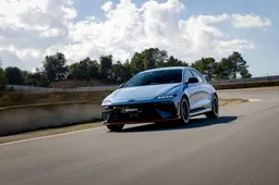 Prestazioni da pista e trazione elettrica: Hyundai apre gli ordini per la IONIQ 6 N da 650 CV