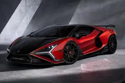 È lei la Lamborghini stradale più potente di sempre: ecco la mostruosa Revuelto SV da 1.065 CV