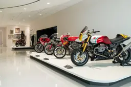 La rinascita di Mandello del Lario: il Gruppo Piaggio svela la nuova casa tecnologica e culturale di Moto Guzzi