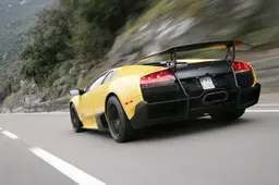 L'evoluzione del mito Super Veloce: cinquant'anni di V12 Lamborghini dalla Miura alla Revuelto