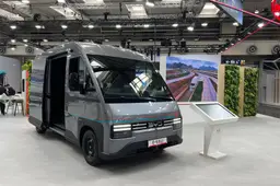 Debutto ad Hannover per BYD E-Vali: il furgone elettrico per l'ultimo miglio con Blade Battery e 250 km d'autonomia