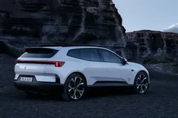 La nuova Polestar 4 SUV sfida tutti: tra intelligenza artificiale Gemini e 630 km di autonomia