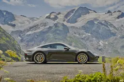 Dalle Alpi al mito: Porsche svela la 911 GT3 Bergsport in soli 100 esemplari