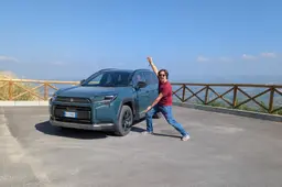 Ho guidato la Suzuki Across PHEV 2026: 309 CV per l'ammiraglia che non ti aspetti
