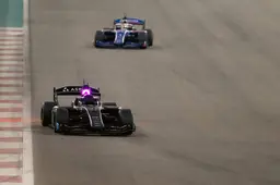 Furia cieca ad alta velocità senza pilota: i bolidi IA da 300 km/h invadono Imola e l'Italia conquista la prima fila